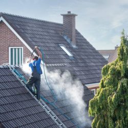 L'importance d'un nettoyage régulier du toit