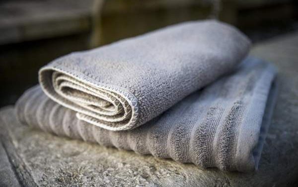 L’élégance au quotidien : La serviette de bain haut de gamme