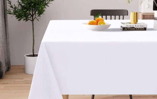 Nappe en polyester : le choix malin pour sublimer votre table au quotidien