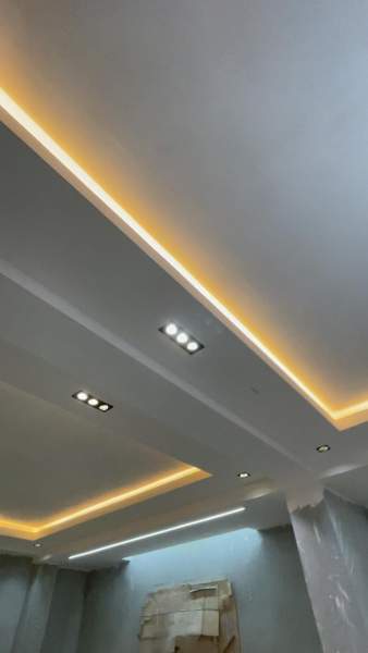 Plafond LED salon